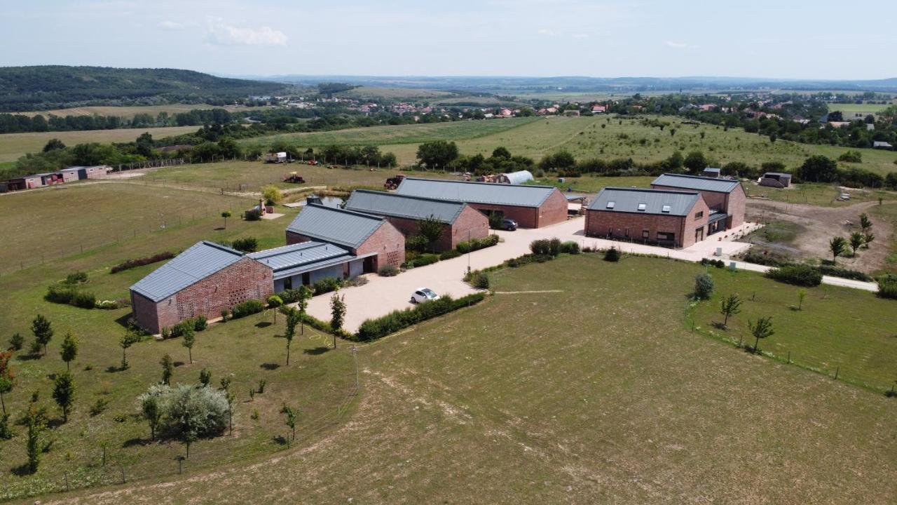 Oeregtoelgy Vendeghaz Villa Szar ภายนอก รูปภาพ